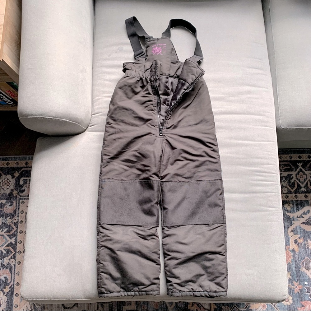 Joe Fresh Girls Snowpant.  Size S